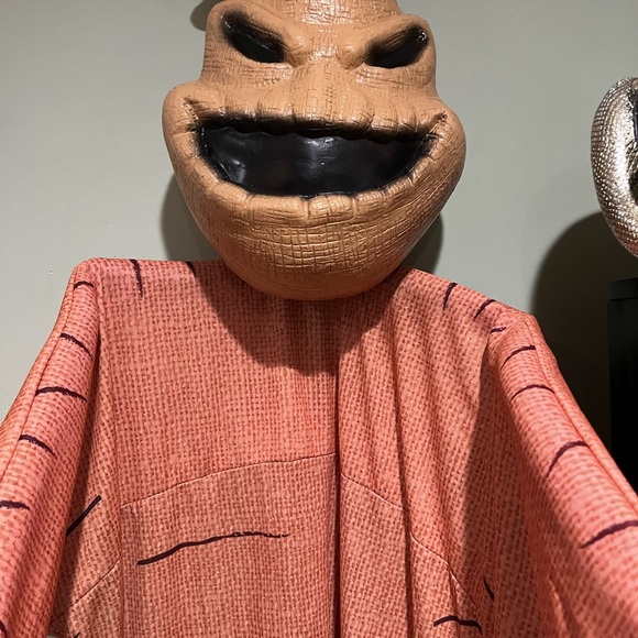 Disney Oogie Boogie hanging decoration in Brown and Black - Picture 6 of 7